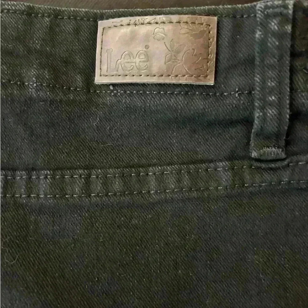 Lee Relaxed Fit Elastic Side Jeans, Black, 16 Short - Picture 4 of 4